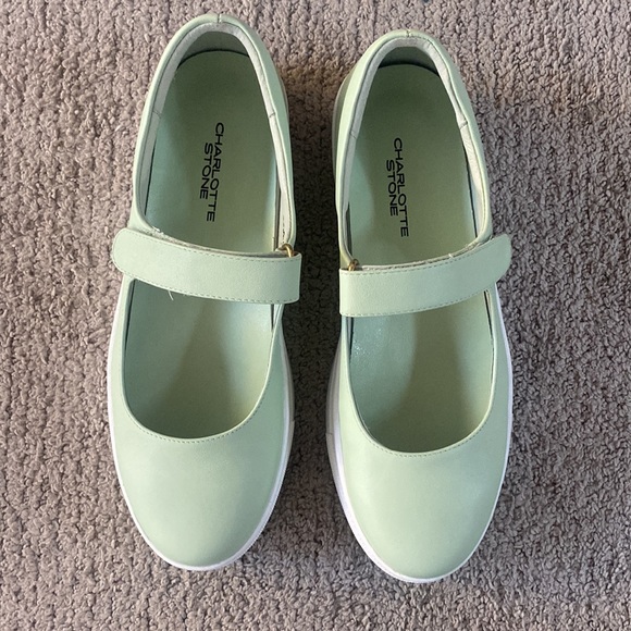 Charlotte Stone “Heidi” in Pistachio, size 11 - Picture 3 of 12